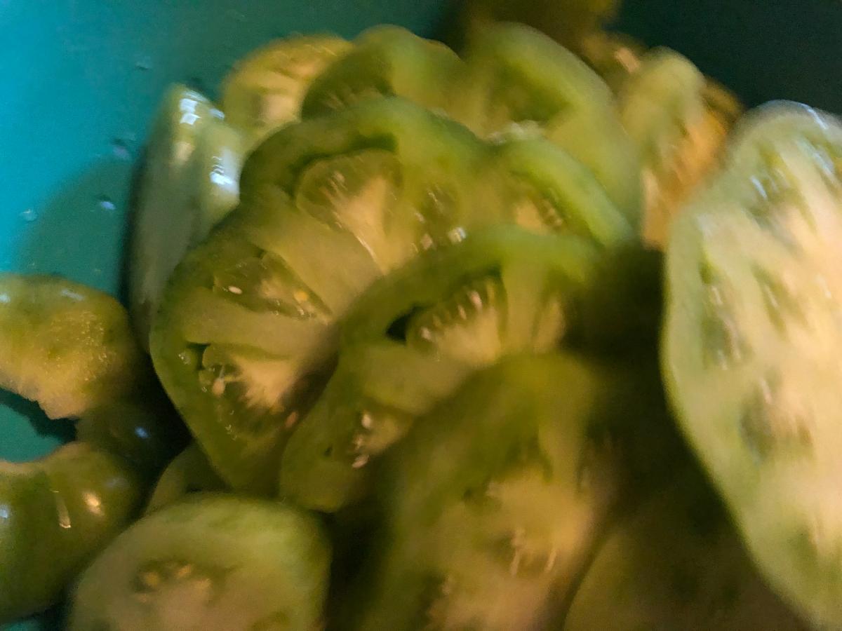 Green tomatoes for piccalilli
